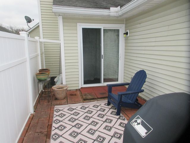 1076 Hampshire Place, Florence, KY 41042