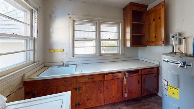 515 Pocahontas PL, Hampton, VA 23661