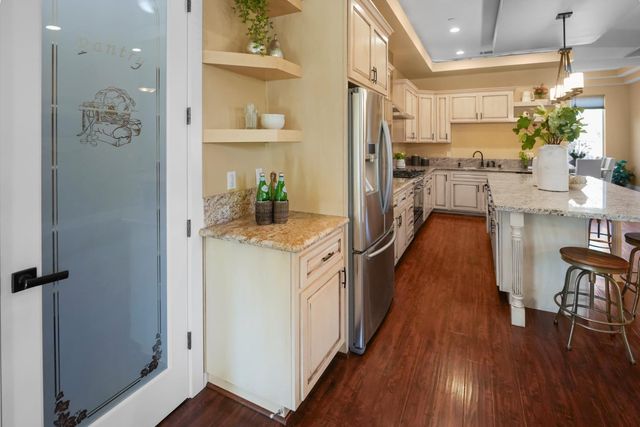 8856 Venikov Pl, Orangevale, CA 95662