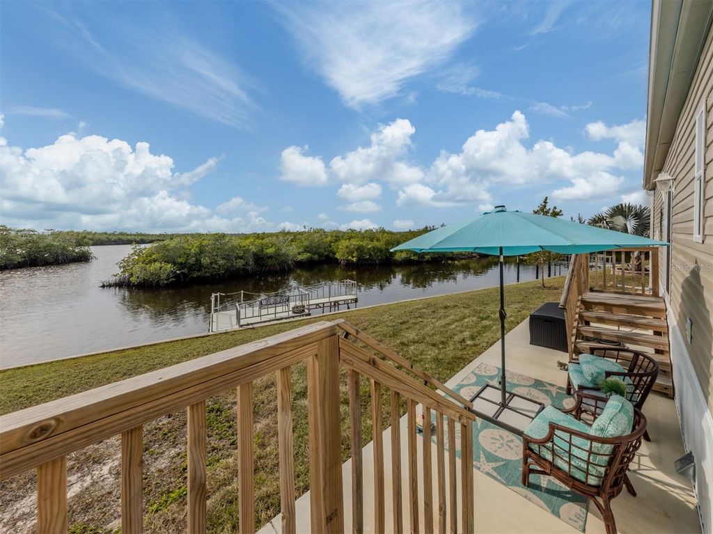106 ISLAND POINT ROAD, North Port, FL 34287