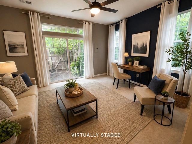 8195 FALLS GROVE DR, Manassas, VA 20111