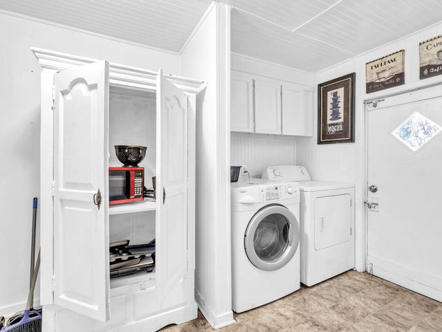 9028 Larker Woods Drive, Navarre, FL 32566