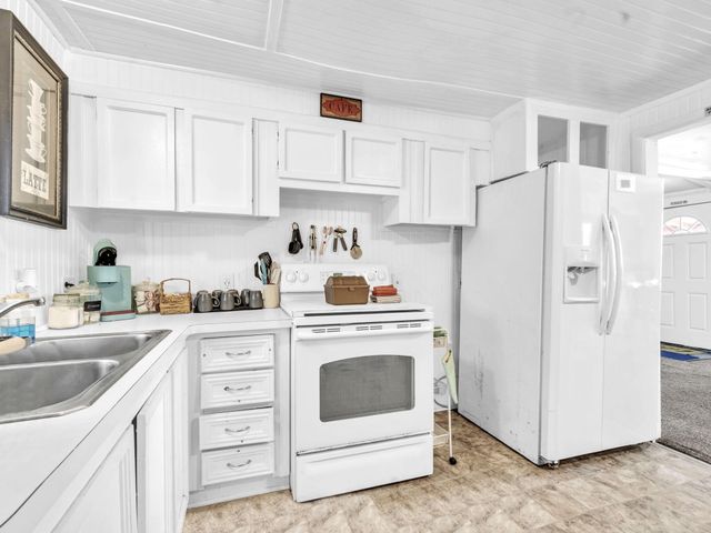 9028 Larker Woods Drive, Navarre, FL 32566