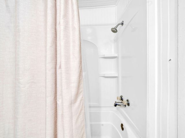 9028 Larker Woods Drive, Navarre, FL 32566