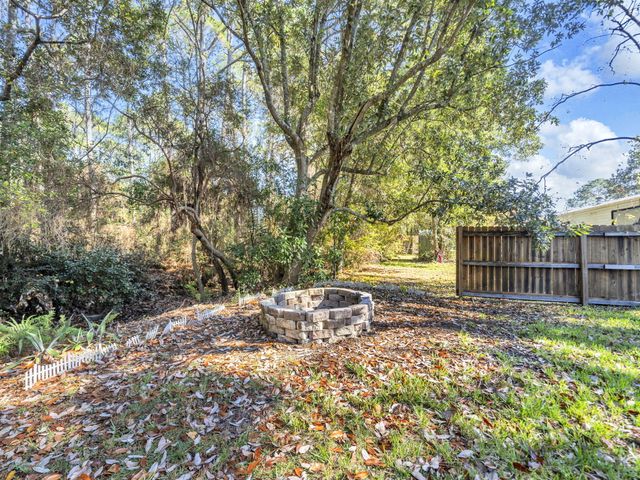 9028 Larker Woods Drive, Navarre, FL 32566