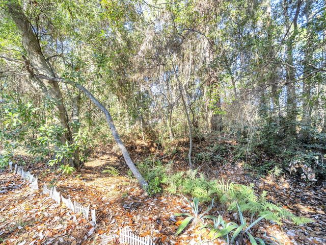 9028 Larker Woods Drive, Navarre, FL 32566