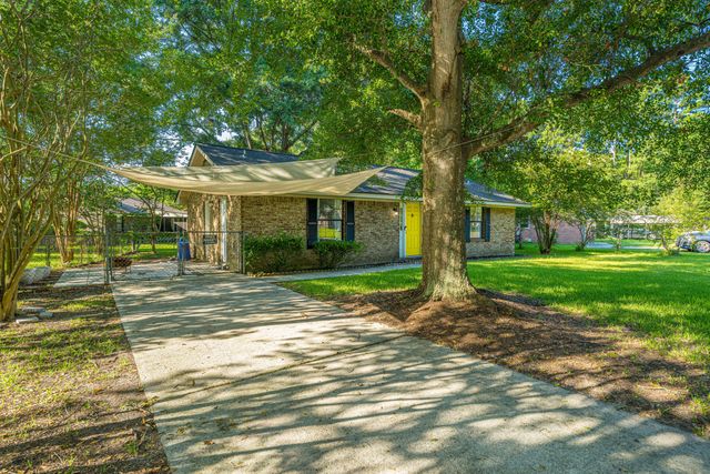 307 Umbria Drive, Summerville, SC 29486