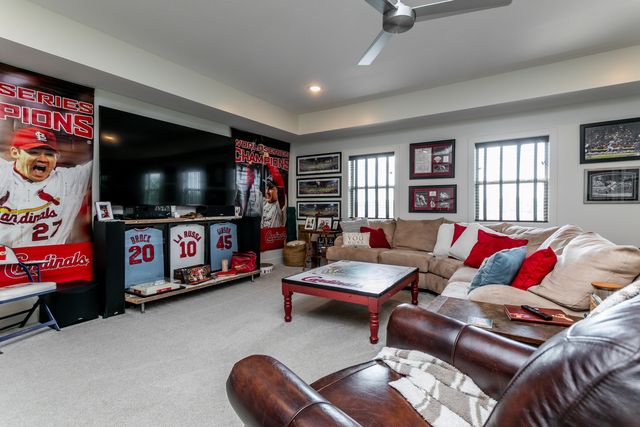 1644 SPRING MOUNTAIN DR, Columbia, MO 65201