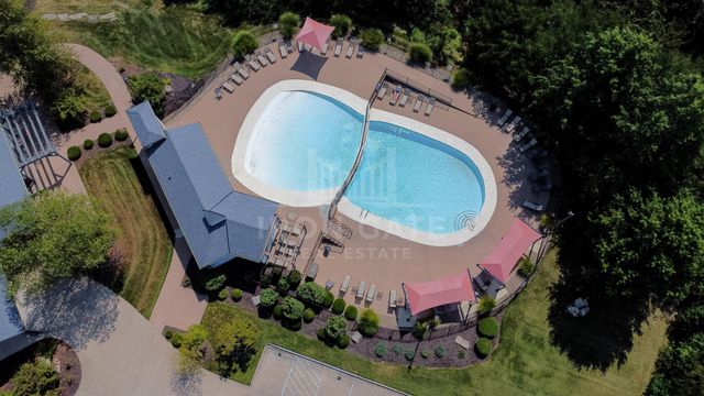 1644 SPRING MOUNTAIN DR, Columbia, MO 65201