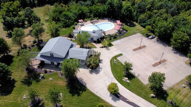 1644 SPRING MOUNTAIN DR, Columbia, MO 65201