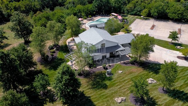 1644 SPRING MOUNTAIN DR, Columbia, MO 65201