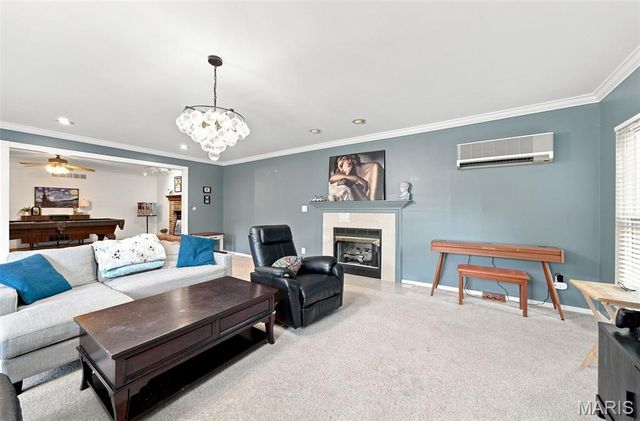 1042 Remington Oaks Court, Fenton, MO 63026