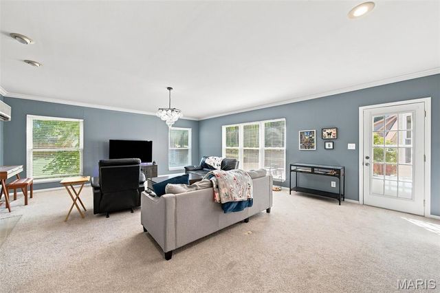 1042 Remington Oaks Court, Fenton, MO 63026