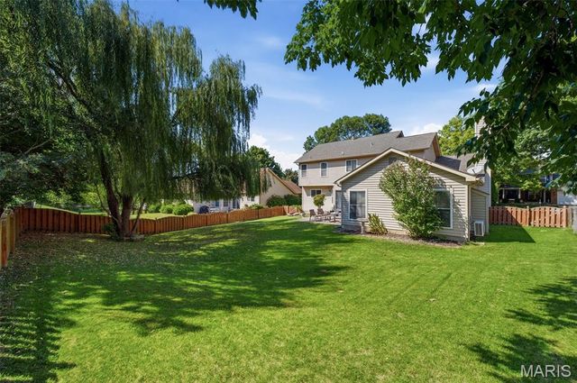 1042 Remington Oaks Court, Fenton, MO 63026