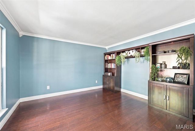 1042 Remington Oaks Court, Fenton, MO 63026