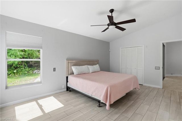 8080 Breton CIR, Fort Myers, FL 33912