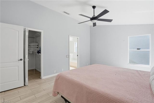 8080 Breton CIR, Fort Myers, FL 33912
