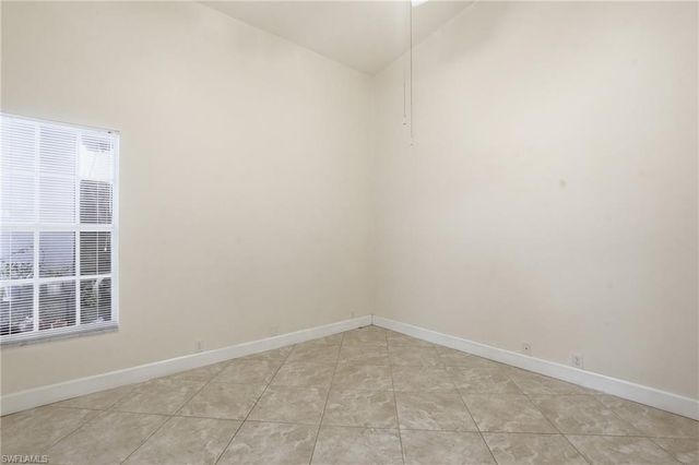 8080 Breton CIR, Fort Myers, FL 33912