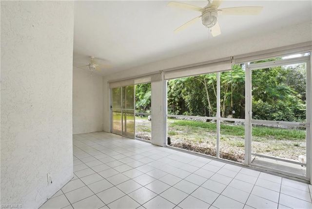 8080 Breton CIR, Fort Myers, FL 33912