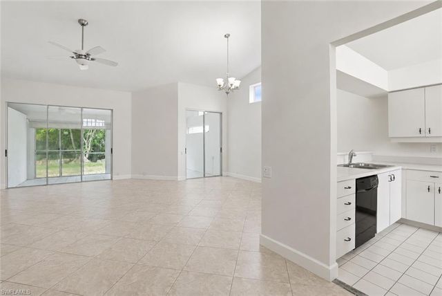 8080 Breton CIR, Fort Myers, FL 33912