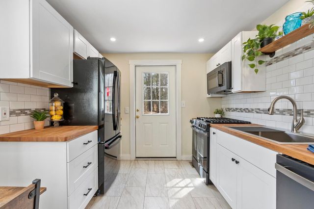 17 Angier Road, Fitzwilliam, NH 03447