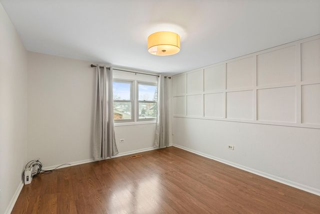 2643 N Prindle Avenue, Arlington Heights, IL 60004