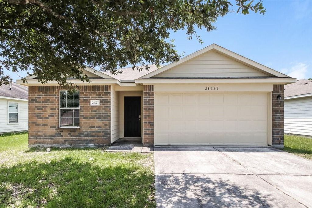 28923 Village Creek Loop, Spring, TX 77386