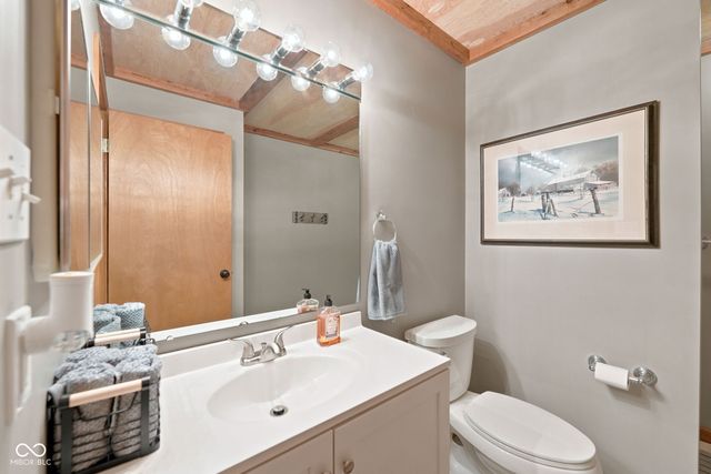 7215 Lion Drive, Nineveh, IN 46164