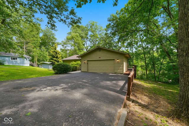 7215 Lion Drive, Nineveh, IN 46164