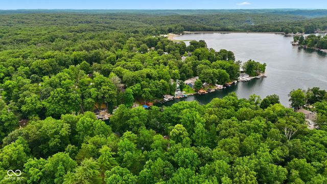 7215 Lion Drive, Nineveh, IN 46164
