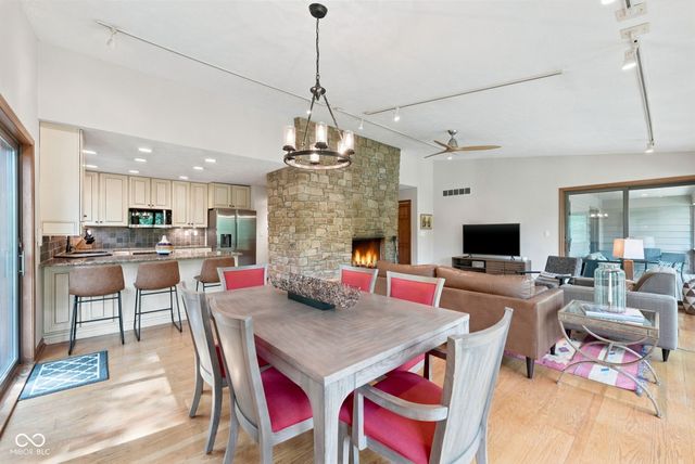 7215 Lion Drive, Nineveh, IN 46164