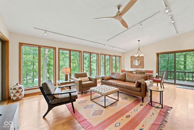 7215 Lion Drive, Nineveh, IN 46164