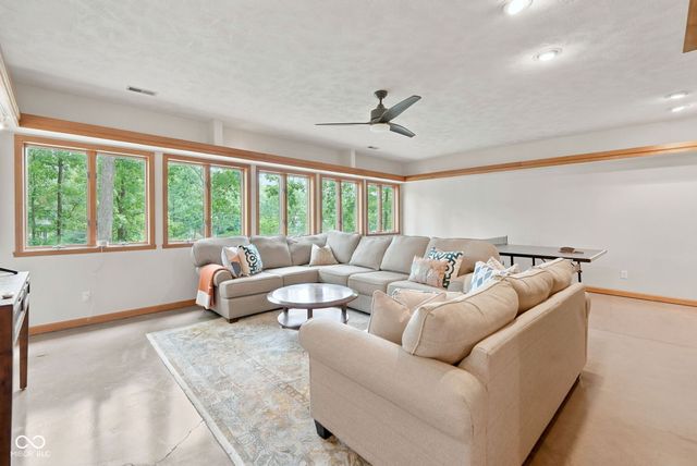 7215 Lion Drive, Nineveh, IN 46164