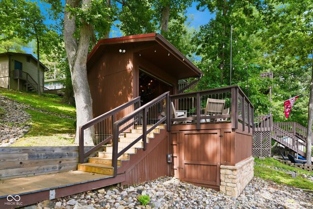 7215 Lion Drive, Nineveh, IN 46164