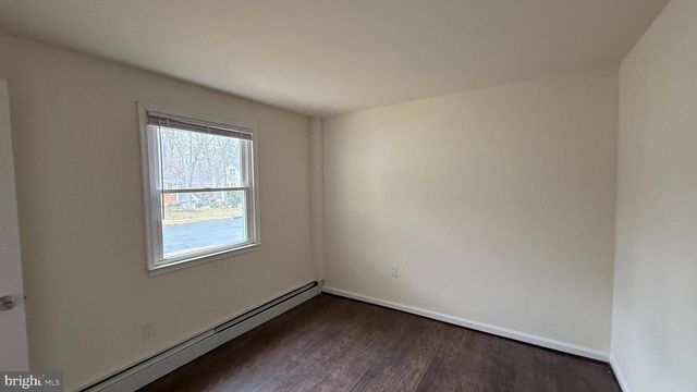 3914 FINDLEY RD, Woodbridge, VA 22193