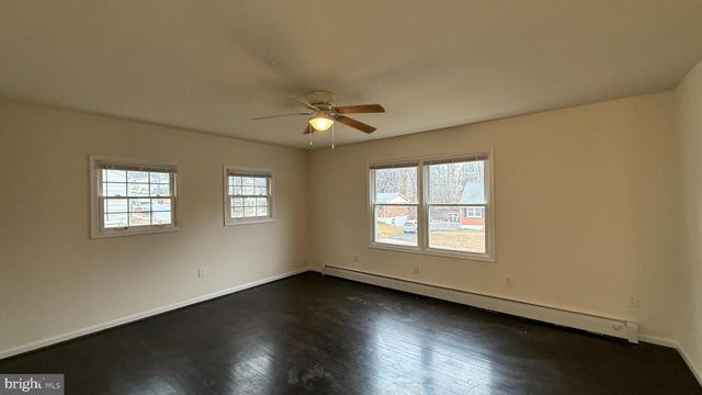 3914 FINDLEY RD, Woodbridge, VA 22193