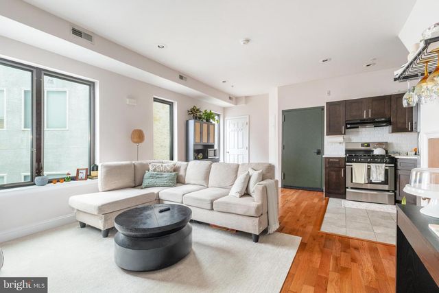 1605 RIDGE AVE, Philadelphia, PA 19130