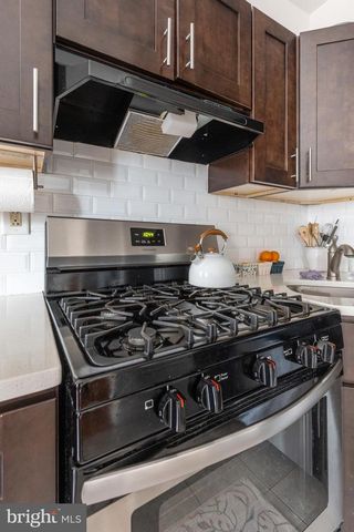 1605 RIDGE AVE, Philadelphia, PA 19130