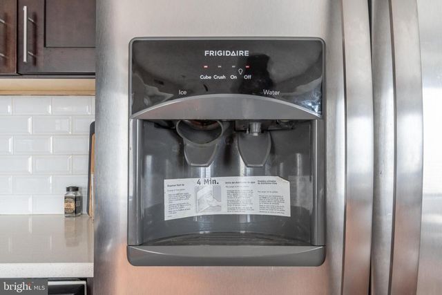 1605 RIDGE AVE, Philadelphia, PA 19130