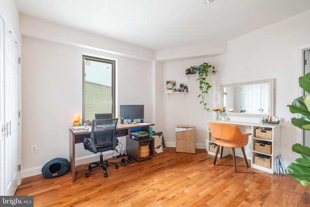 1605 RIDGE AVE, Philadelphia, PA 19130