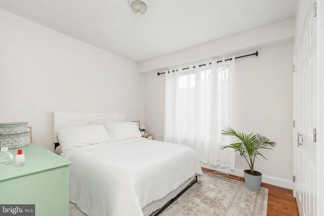 1605 RIDGE AVE, Philadelphia, PA 19130