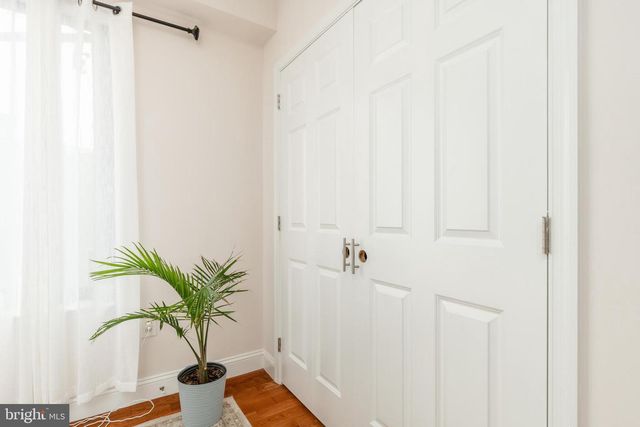 1605 RIDGE AVE, Philadelphia, PA 19130