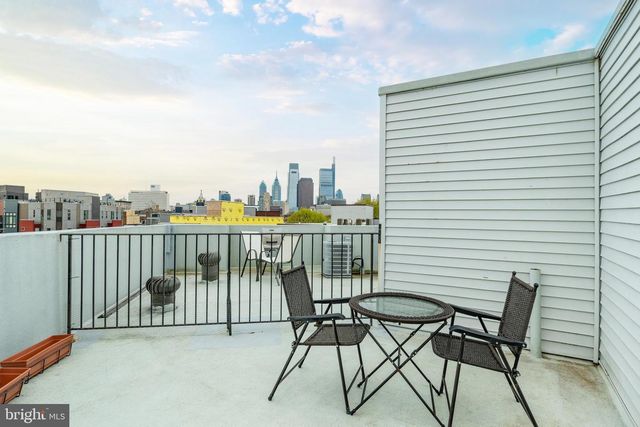 1605 RIDGE AVE, Philadelphia, PA 19130