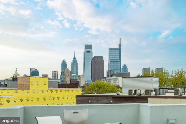 1605 RIDGE AVE, Philadelphia, PA 19130