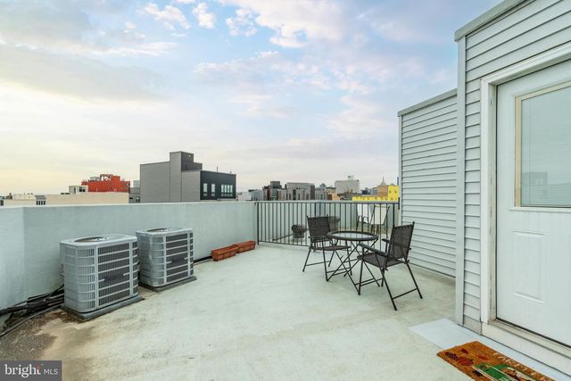 1605 RIDGE AVE, Philadelphia, PA 19130