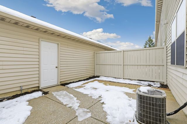 2921 Clough Avenue, Highland, IN 46322