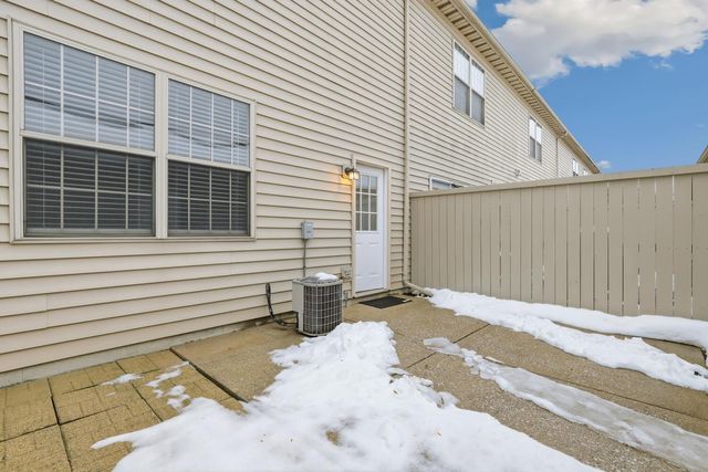 2921 Clough Avenue, Highland, IN 46322