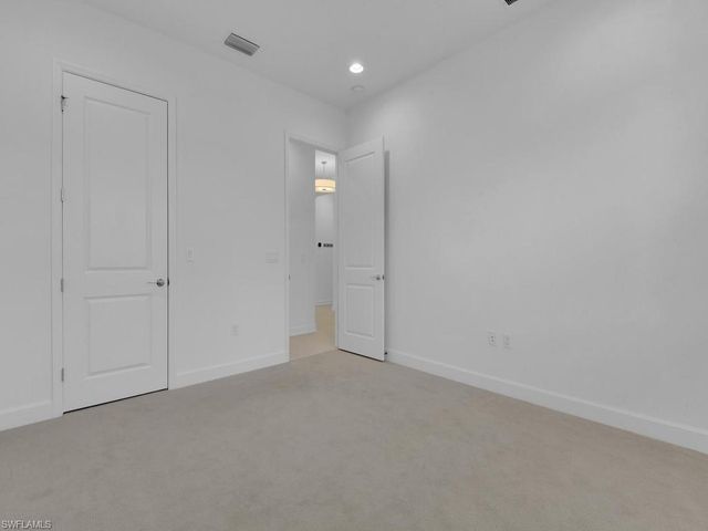 20581 Fair Oak LN, Estero, FL 33928