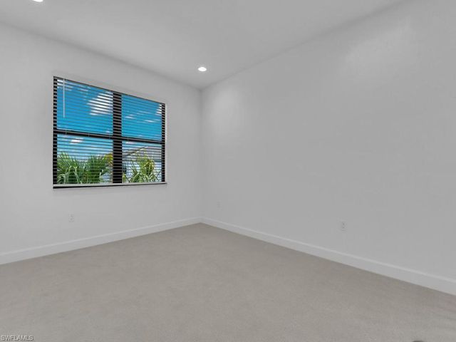 20581 Fair Oak LN, Estero, FL 33928