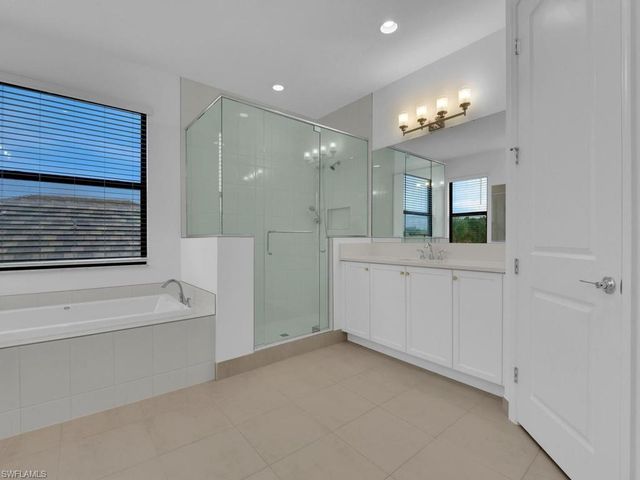 20581 Fair Oak LN, Estero, FL 33928